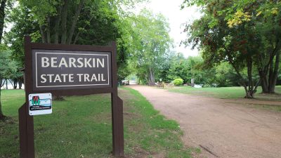 Bearskin Trail sign