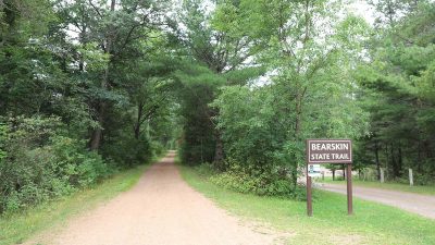 Bearskin Trail sign