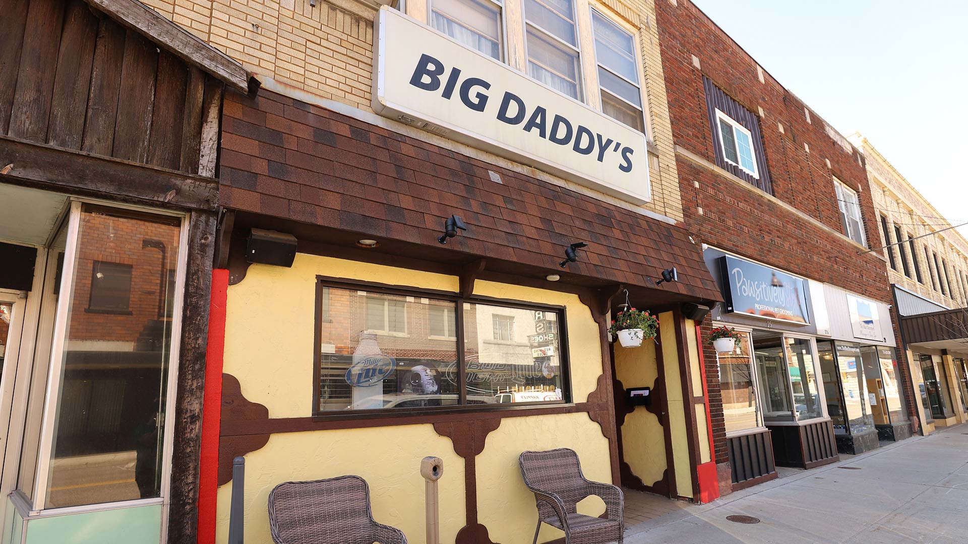 Exterior of Big Daddy's with sign