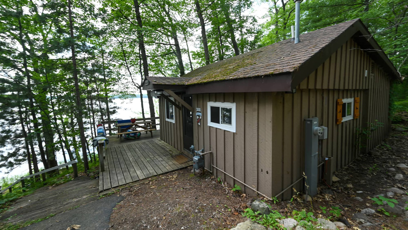 Discover great places to stay in Oneida County | Cabin at Merry Dale Resort on Lake George near Rhinelander in Oneida County Wisconsin